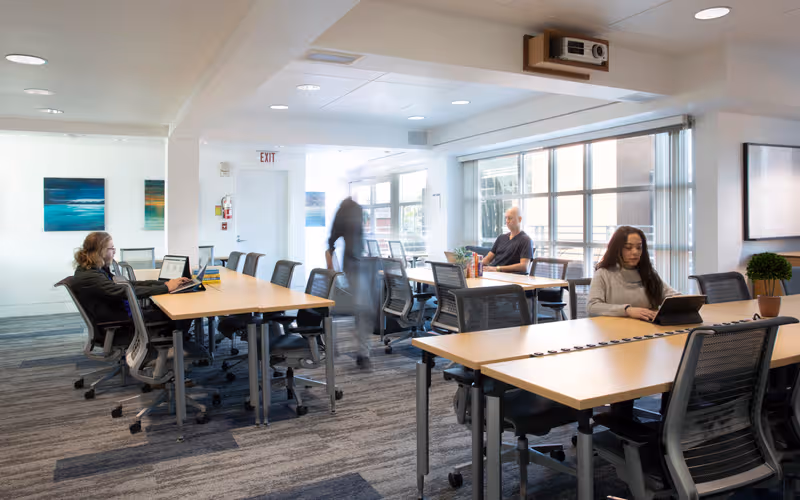 3110 Main St, Santa Monica, 10 DESKS 3110 Main St, Santa Monica image 1