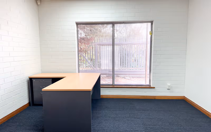 348 Richmond Road, Netley image 1