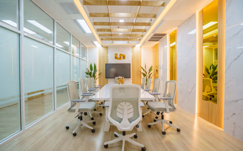 29 Vanissa Building Chit Lom Alley Ploenchit Road, Pathum Wan image 1
