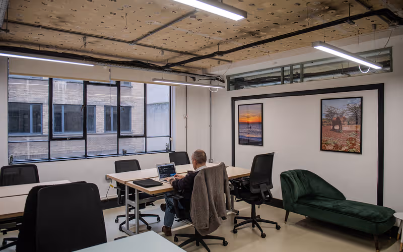 6-8 Bonhill Street, London, 8 DESKS 6-8 Bonhill Street, London image 1