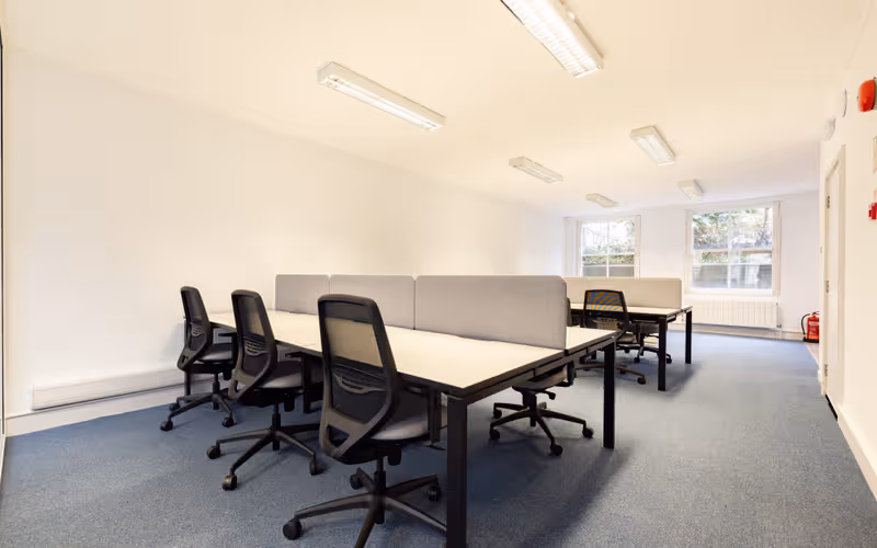 7 Coldbath Square, Greater London, 12 DESKS 7 Coldbath Square, Greater London image 1