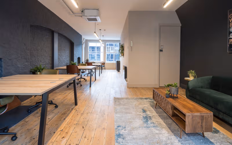 67 Farringdon Road, London, 10 DESKS 67 Farringdon Road, London image 1