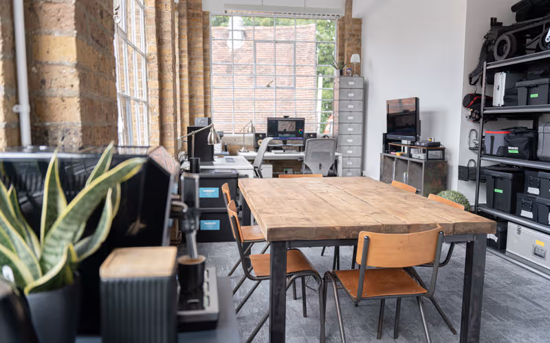 18 Watermill Way, London image 1
