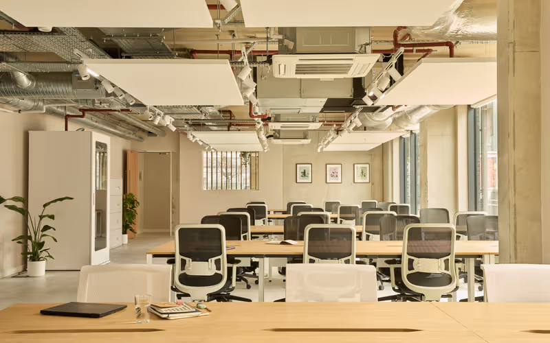 3 Watermead Way, London, 16 DESKS 3 Watermead Way, London image 1