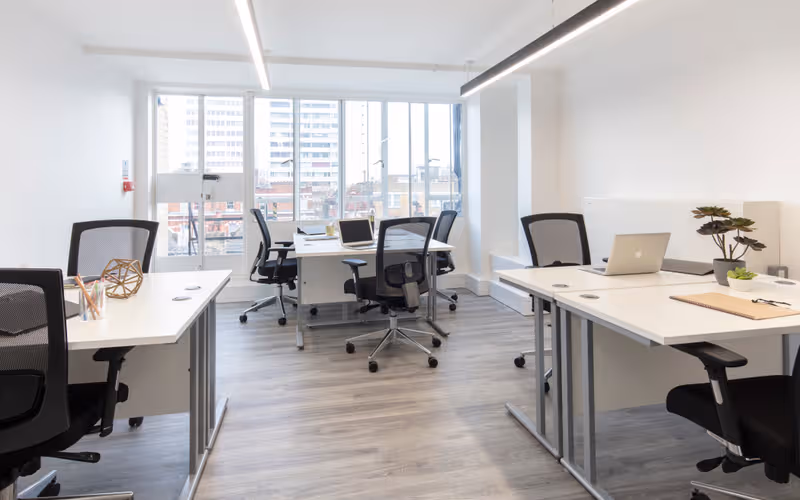 12 David Mews, Greater London, 15 DESKS 12 David Mews, Greater London image 1