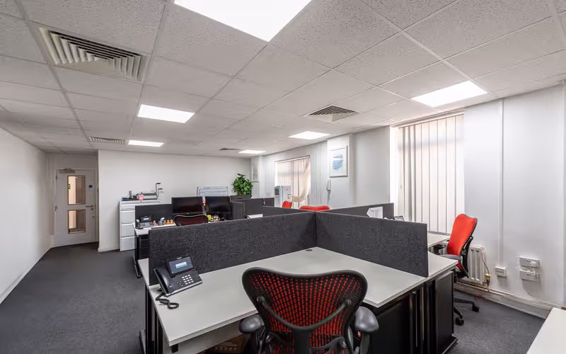 Thames Road, Crayford, 10 DESKS Thames Road, Crayford image 1