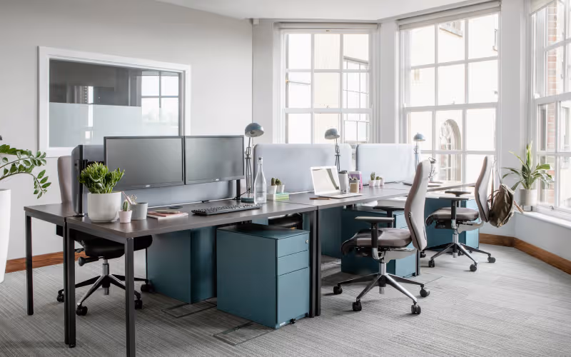 25-27 Fitzwilliam Hall, Dublin, 1 DESK 25-27 Fitzwilliam Hall, Dublin image 1