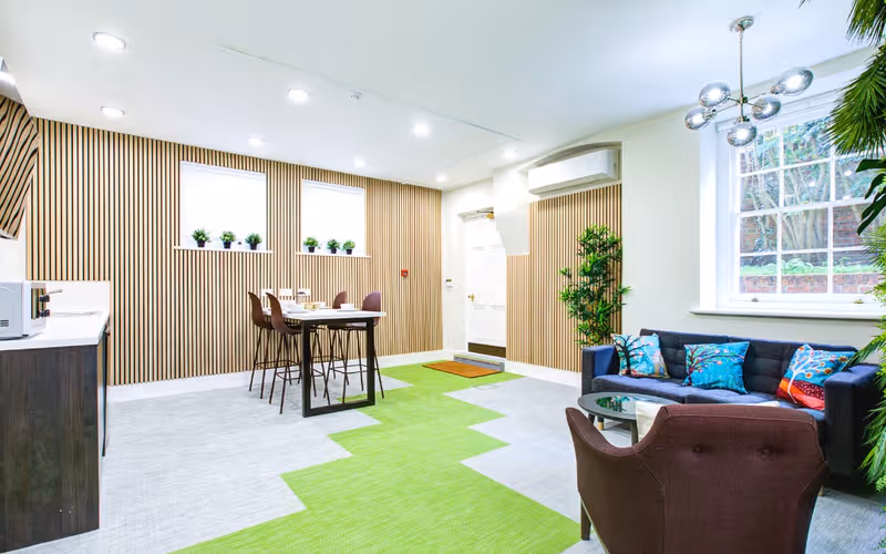 20 Broad Street, Wokingham Berkshire, 25 DESKS 20 Broad Street, Wokingham Berkshire image 1