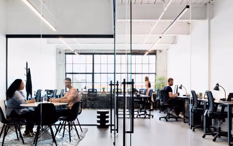 276 Greenpoint Ave, Brooklyn, 15 DESKS 276 Greenpoint Ave, Brooklyn image 1