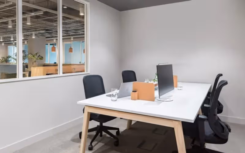 77 Marsh Wall, London, 115 DESKS 77 Marsh Wall, London image 1