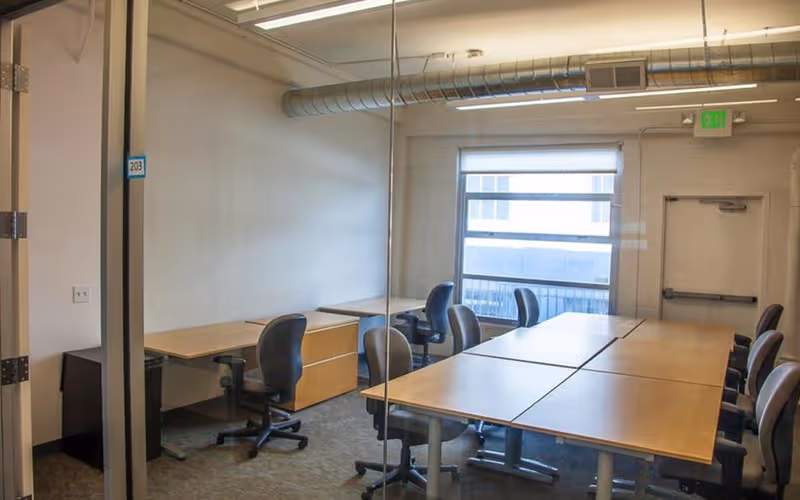 450 Townsend St, San Francisco, 20 DESKS 450 Townsend St, San Francisco image 1