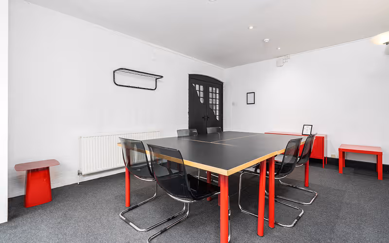 North Road, London, 34 DESKS North Road, London image 1
