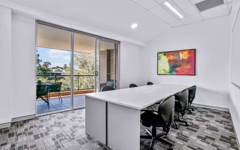 34 Glenferrie Drive- Hatch, Robina, 5 DESKS 34 Glenferrie Drive- Hatch, Robina image 1