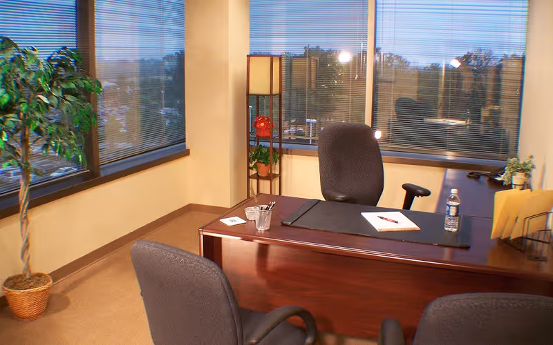 1900 Polaris Parkway, Columbus, 2 DESKS 1900 Polaris Parkway, Columbus image 1