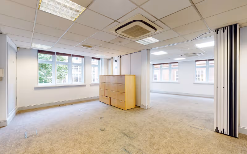 8 Laurence Pountney Hill, Greater London, 10 DESKS 8 Laurence Pountney Hill, Greater London image 1