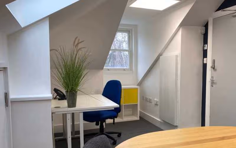 404 Camden Road, Greater London image 1