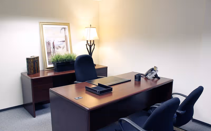 28175 Haggerty Rd, Novi, 10 DESKS 28175 Haggerty Rd, Novi image 1