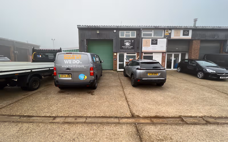 Alexa Court Aston Road, Bedford, 6 DESKS Alexa Court Aston Road, Bedford image 1