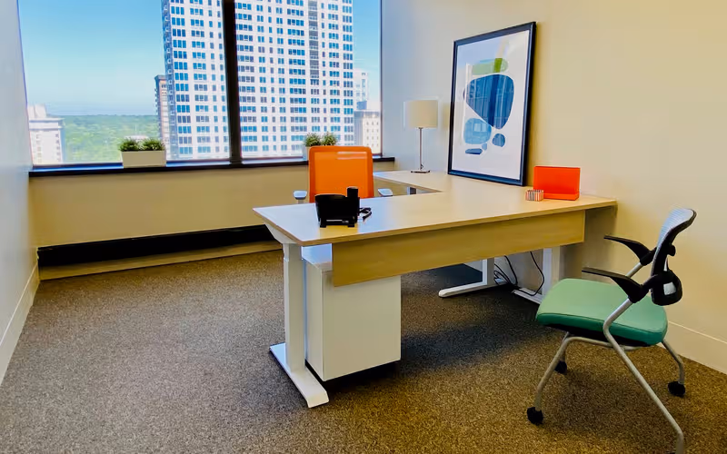 231 S Bemiston Avenue, St Louis, 2 DESKS 231 S Bemiston Avenue, St Louis image 1