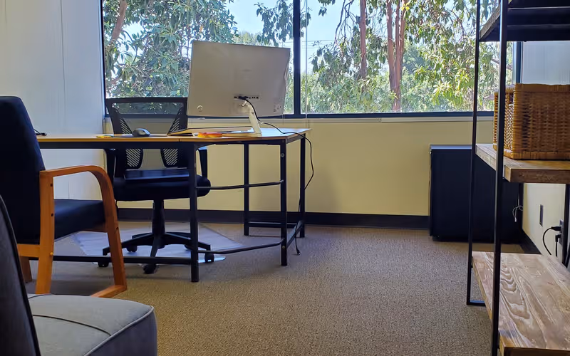 517 N Mountain Ave, Upland, 1 DESK 517 N Mountain Ave, Upland image 1
