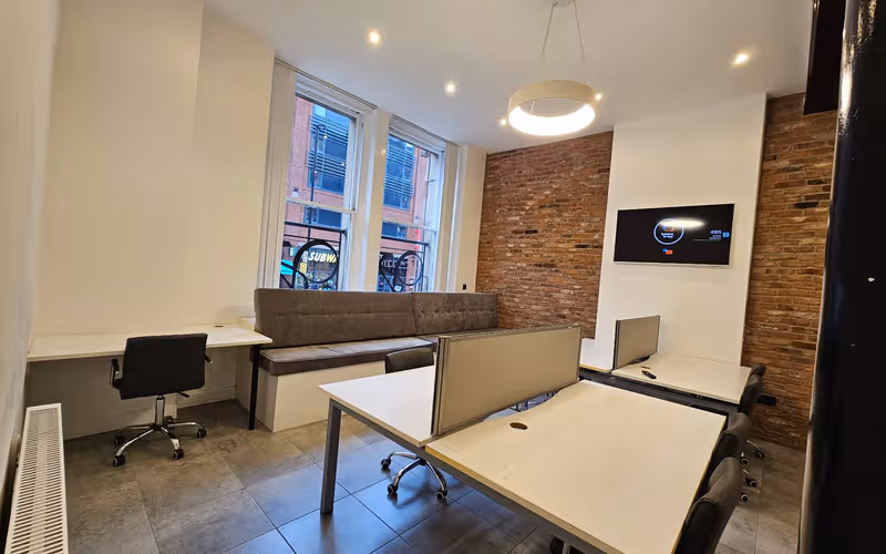 109 Portland Street, Manchester, 30 DESKS 109 Portland Street, Manchester image 1