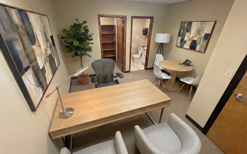 300 Vestavia Parkway, Birmingham, 2 DESKS 300 Vestavia Parkway, Birmingham image 1