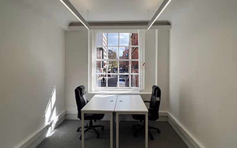 51 South Audley Street, Greater London, 15 DESKS 51 South Audley Street, Greater London image 1