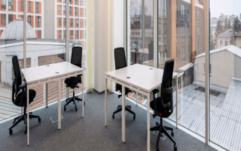 2323 West 5th Avenue, Columbus, 50 DESKS 2323 West 5th Avenue, Columbus image 1