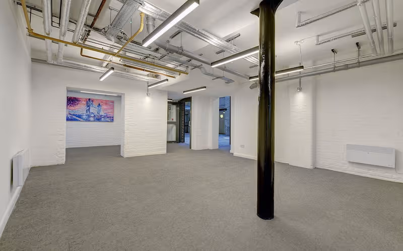 6 Maguire Street, Greater London image 1