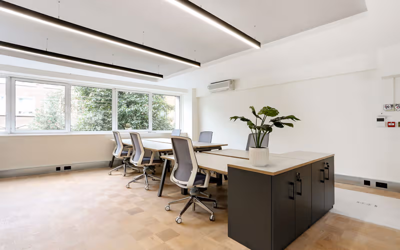 74/76 St John Street, Greater London, 21 DESKS 74/76 St John Street, Greater London image 1