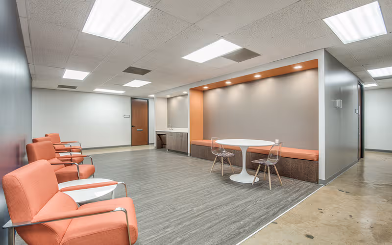 9550 Forest Ln, Dallas, 15 DESKS 9550 Forest Ln, Dallas image 1