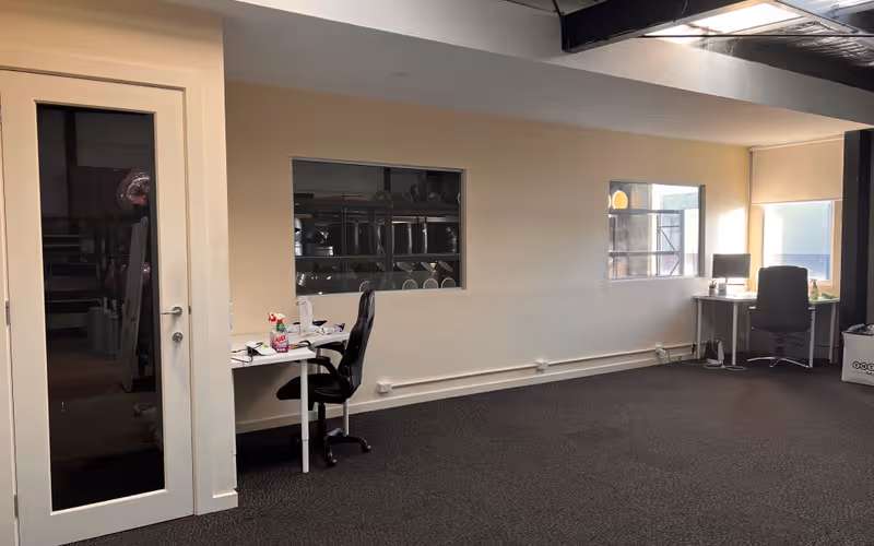 44 Sparks Avenue, Fairfield, 7 DESKS 44 Sparks Avenue, Fairfield image 1