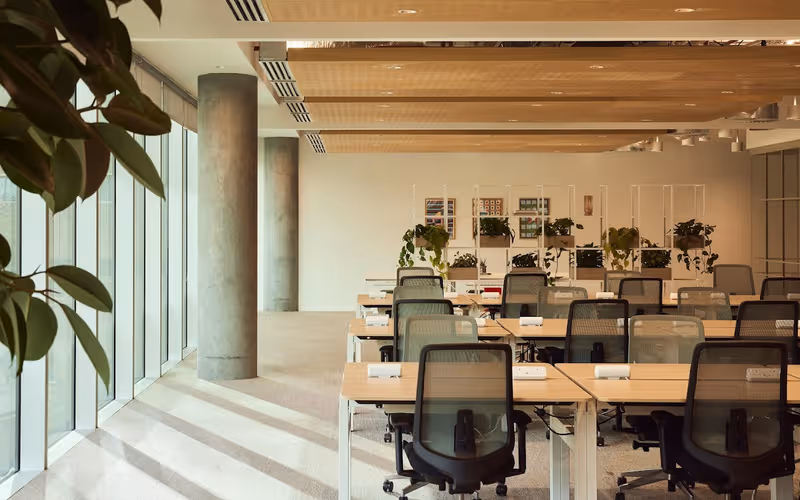 110 Southwark Street, Greater London image 1