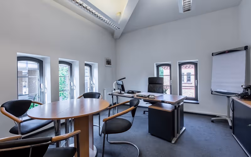 Behlertstrasse 3 A/haus B2, Potsdam, 4 DESKS Behlertstrasse 3 A/haus B2, Potsdam image 1