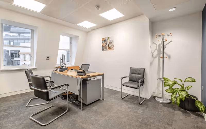 72 King William Street, London, 18 DESKS 72 King William Street, London image 1