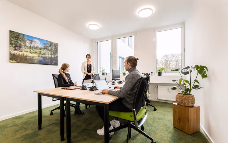 8 Rheinlanddamm, Dortmund, 4 DESKS 8 Rheinlanddamm, Dortmund image 1