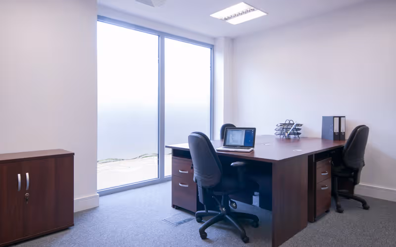 30b Wild's Rents, Greater London, 12 DESKS 30b Wild's Rents, Greater London image 1