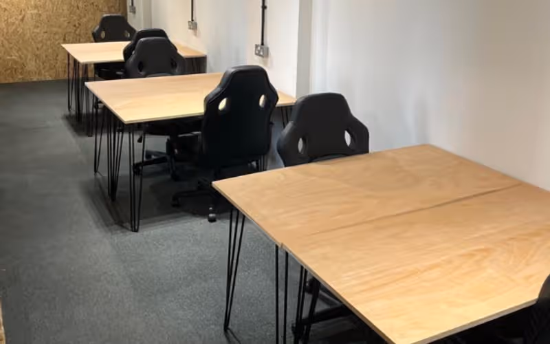 Claydons Lane, Rayleigh, 25 DESKS Claydons Lane, Rayleigh image 1