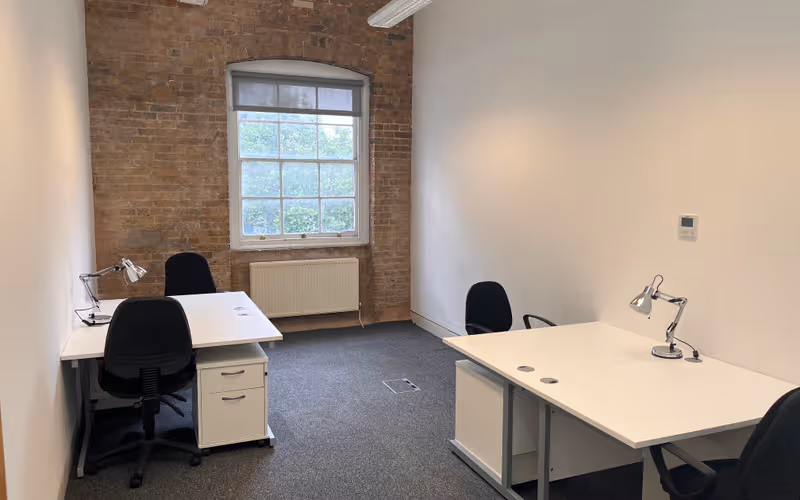9-11 Gunnery Terrace, Royal Arsenal, 6 DESKS 9-11 Gunnery Terrace, Royal Arsenal image 1