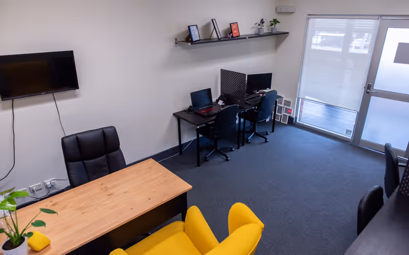 2232B Albany Highway, Gosnells, 1 DESK 2232B Albany Highway, Gosnells image 1