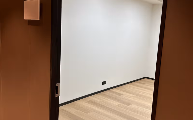 501 - 503 Castle Peak Road, Cheung Sha Wan, 4 DESKS 501 - 503 Castle Peak Road, Cheung Sha Wan image 1