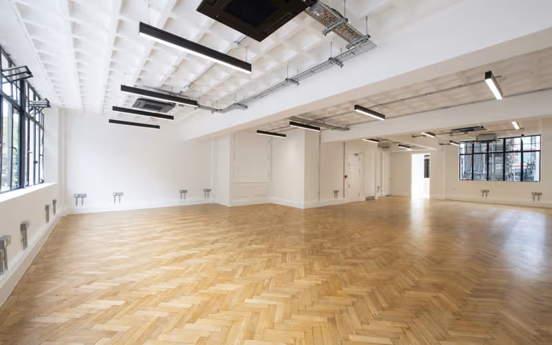 179 Tottenham Court Road, Greater London, 20 DESKS 179 Tottenham Court Road, Greater London image 1