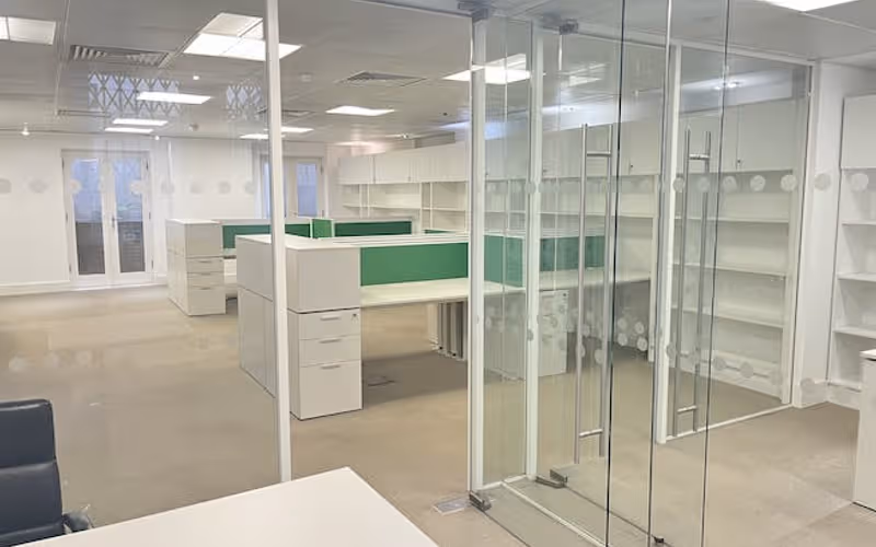 10-11 Park Place, London, 18 DESKS 10-11 Park Place, London image 1
