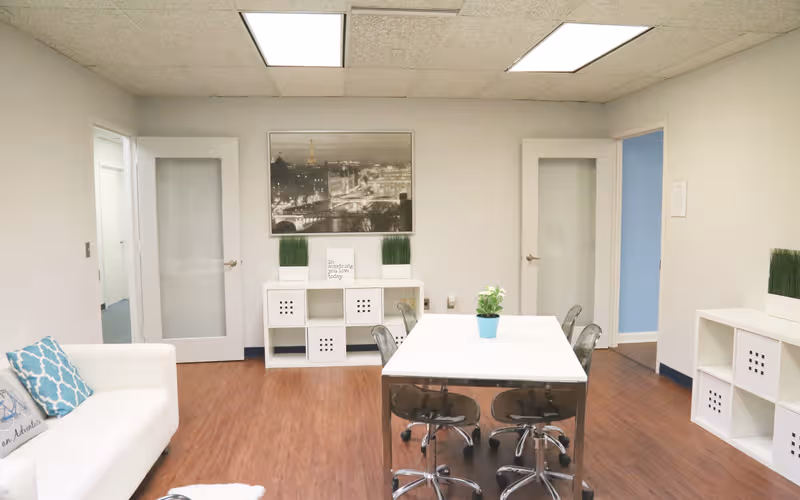 4500 Forbes Boulevard, Lanham, 4 DESKS 4500 Forbes Boulevard, Lanham image 1
