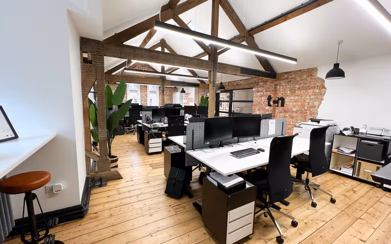 150 Friar Street, Berkshire, 16 DESKS 150 Friar Street, Berkshire image 1