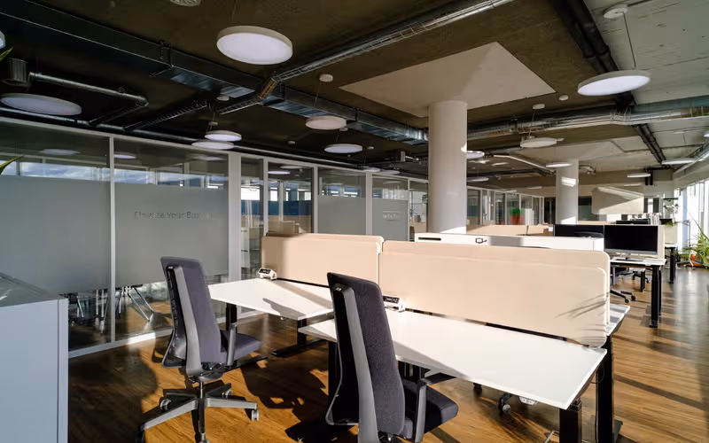 40B Hofackerstrasse, Muttenz, 2 DESKS 40B Hofackerstrasse, Muttenz image 1