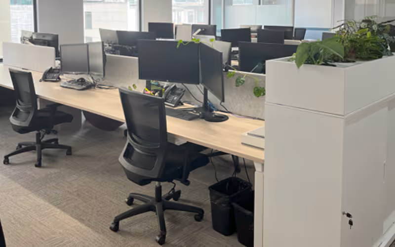 390 St Kilda Road, Melbourne, 6 DESKS 390 St Kilda Road, Melbourne image 1