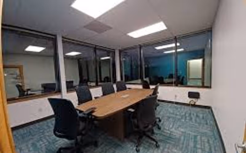 4122 Factoria Blvd Se, Bellevue, 12 DESKS 4122 Factoria Blvd Se, Bellevue image 1
