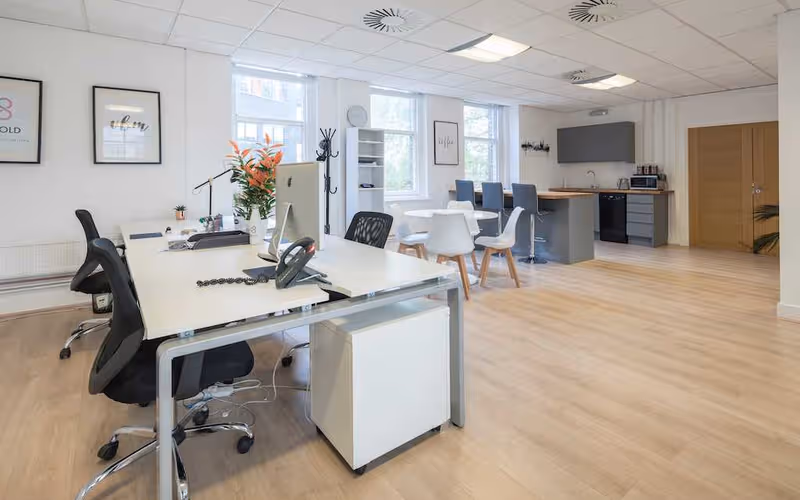215-221 Borough High Street, London image 1