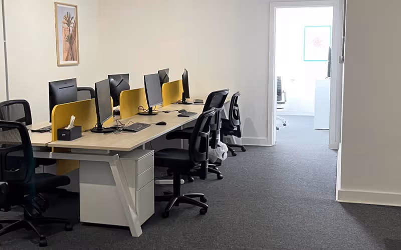 81 Bell Street, Coburg, 10 DESKS 81 Bell Street, Coburg image 1